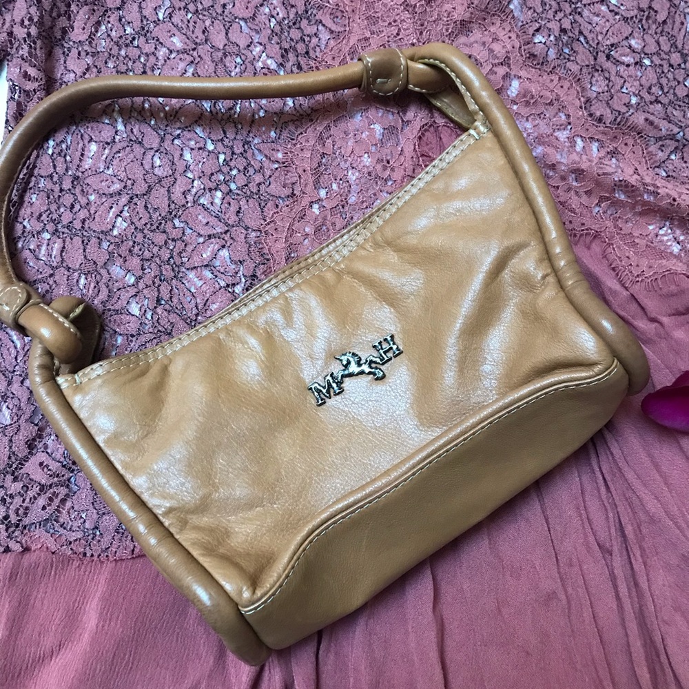 Mario Hernandez leather bag